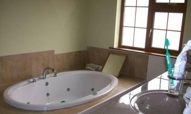Beautiful Home On Lake Carrowmore ベルマレット エクステリア 写真